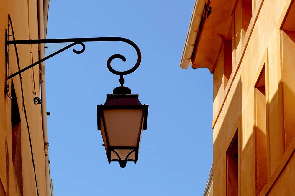 Villaggio di Roussillon Francia - Tour Provenza e campi di lavanda - Viaggio di gruppo Perusia Viaggi